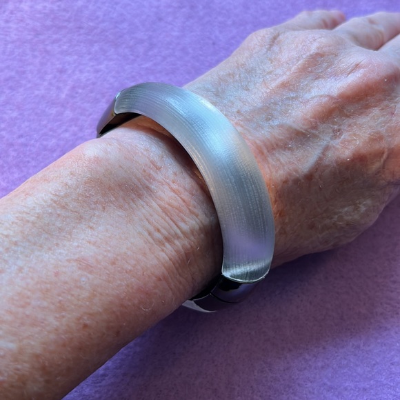 Alexis Bittar hinge bangle - Picture 14 of 15